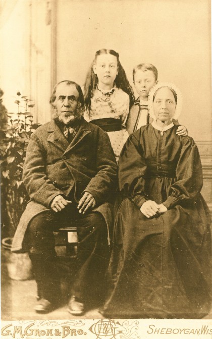 Hubregt Risseeuw Family. Source: Mary Risseeuw collection