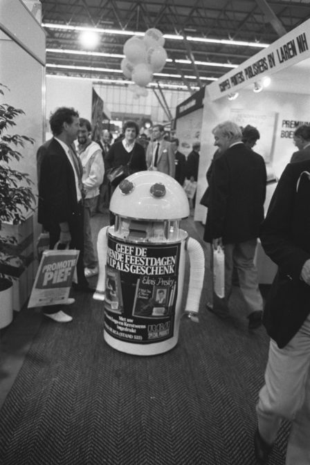 robot at a fair